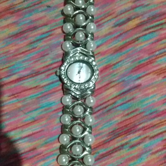 Women's watch - Picture 2 of 4